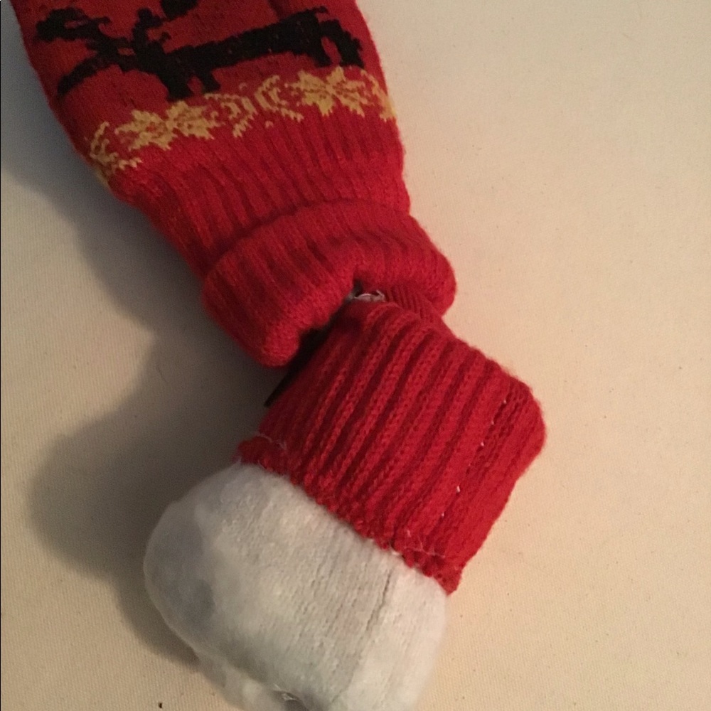 Hat & Mittens Set - Picture 3 of 3